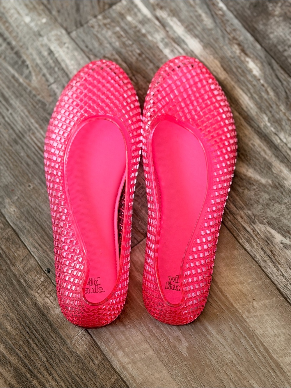 wild fable Hot Pink Textured Jelly Flats